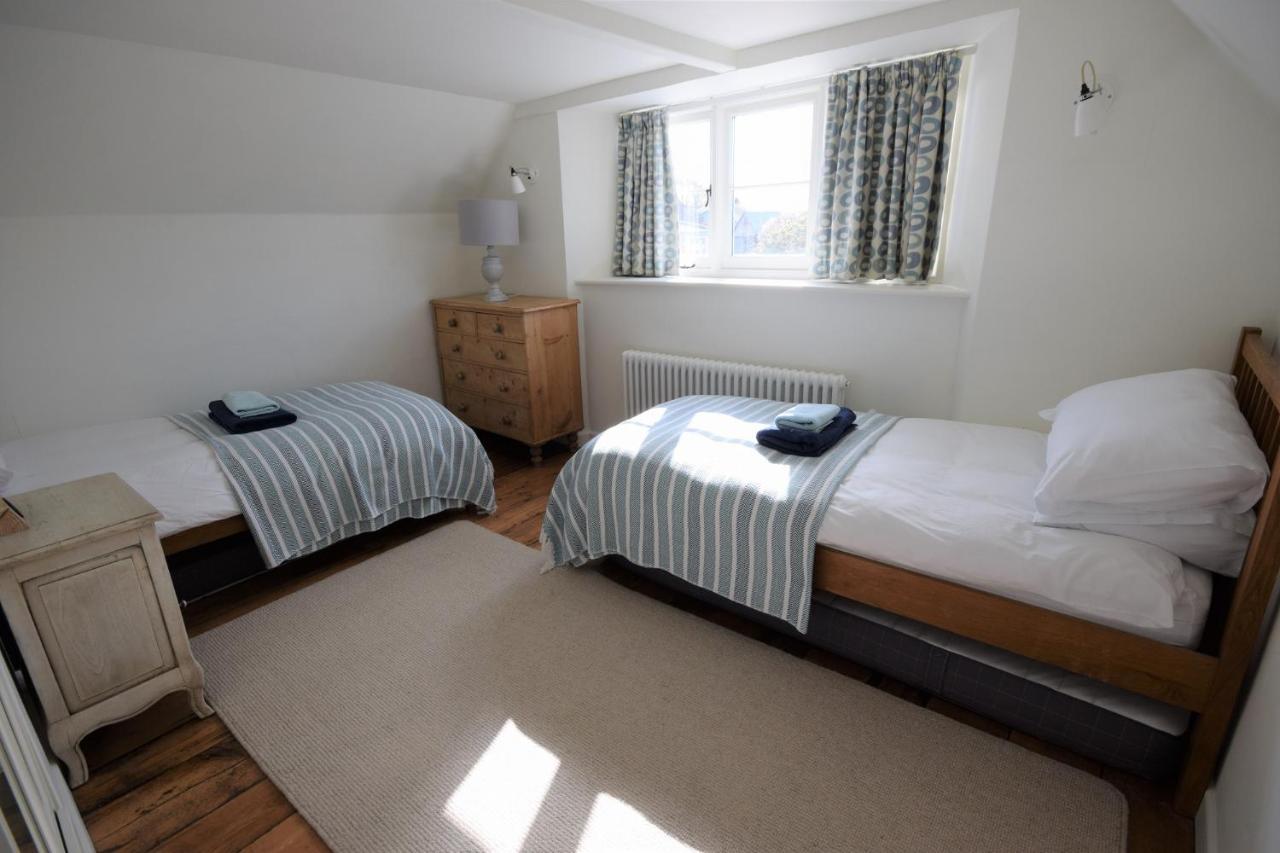Greystone Cottage - Sea Views, Short Stroll To A Beautiful Sandy Beach Brook  Buitenkant foto